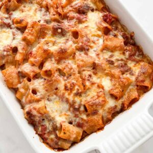 27. Rigatoni al Forno (A,C,G,3,4,8)